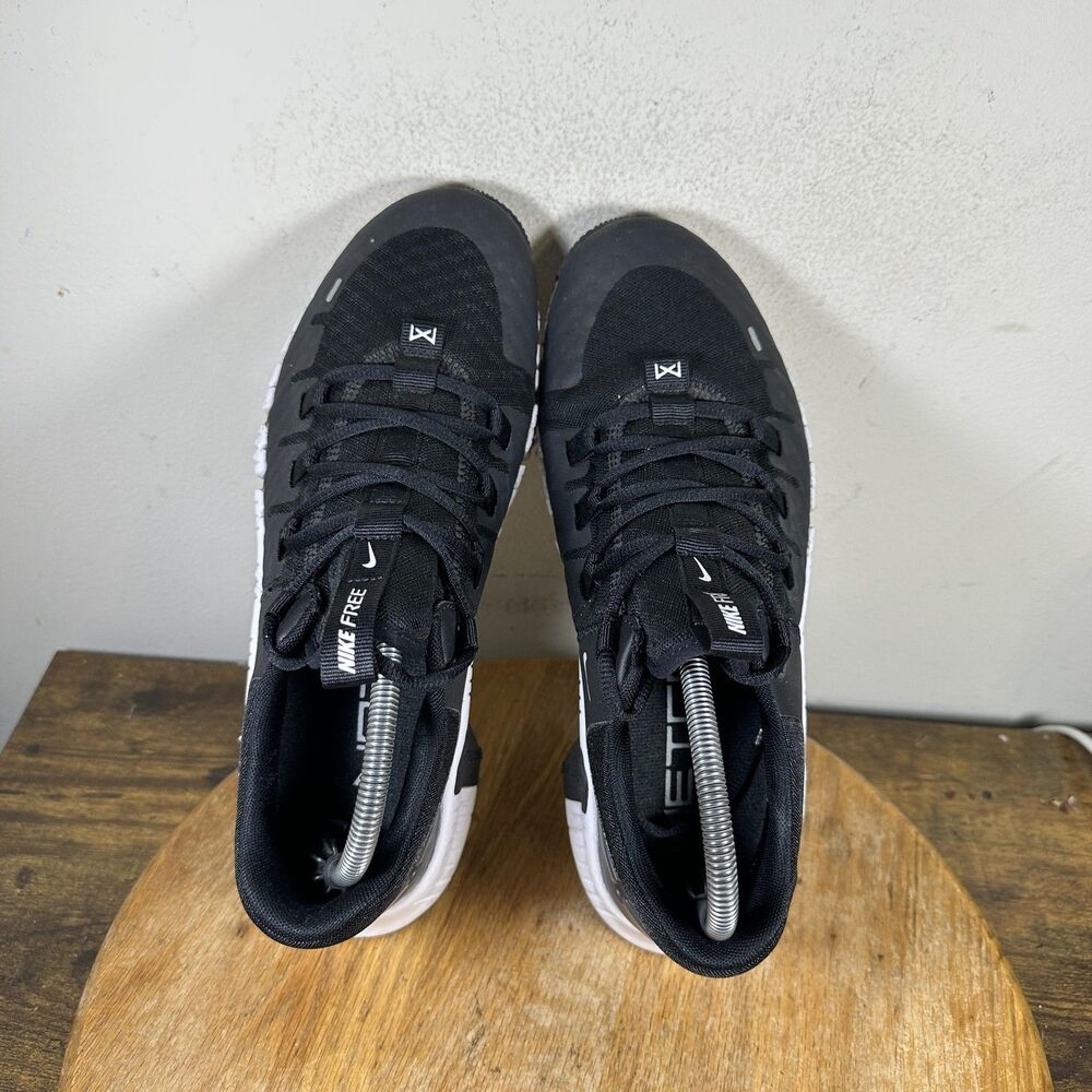 Nike Free Metcon 5 Shoes Womens Size 10 Black White Training Athletic DV3950-001 - Picture 6 of 8